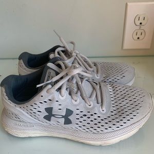 Under Armor, Women’s Size 5, Color Grey, Used Condition